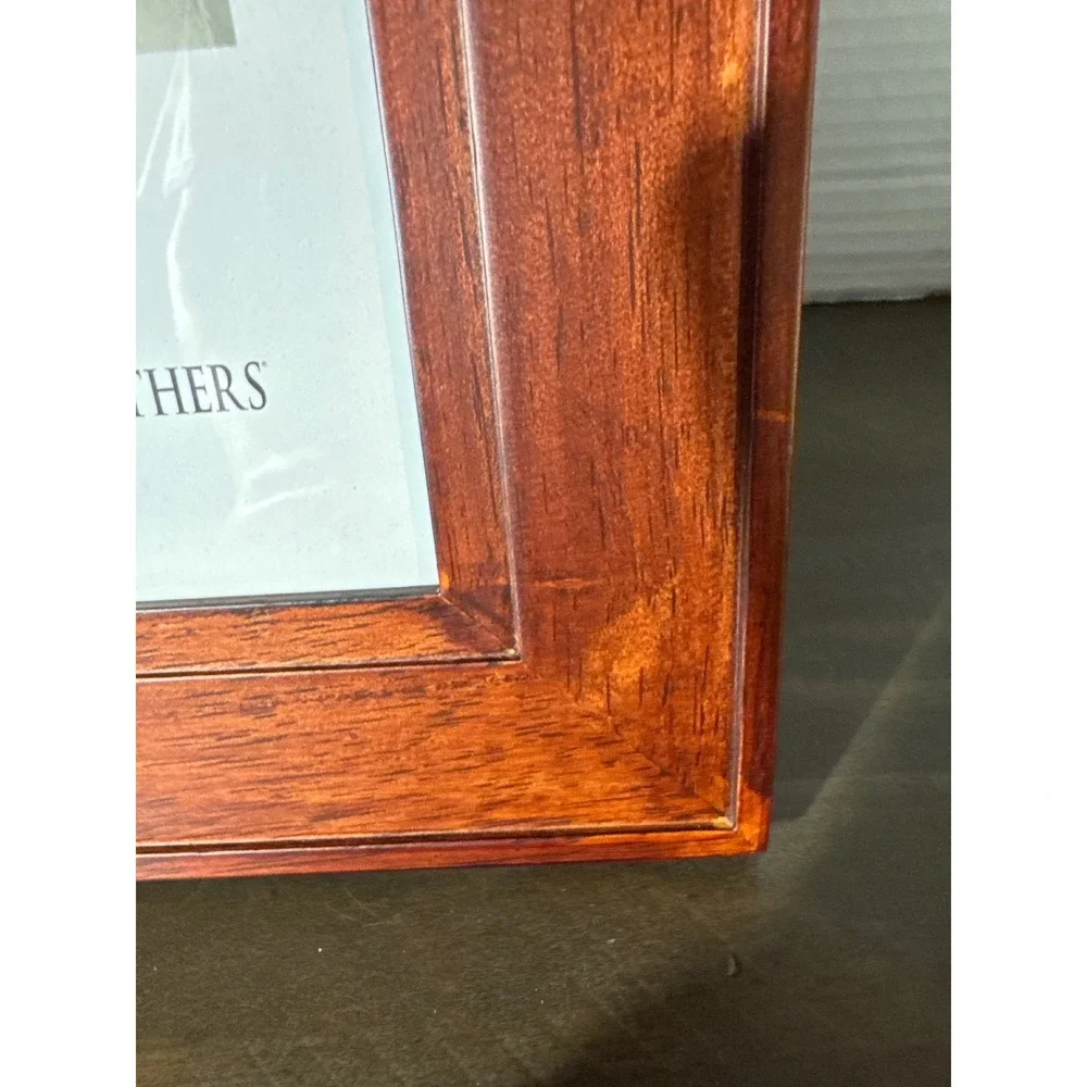 Aaron Brothers Dark Brown Wood Picture Frame 4x6 Tabletop Wall Mount NEW